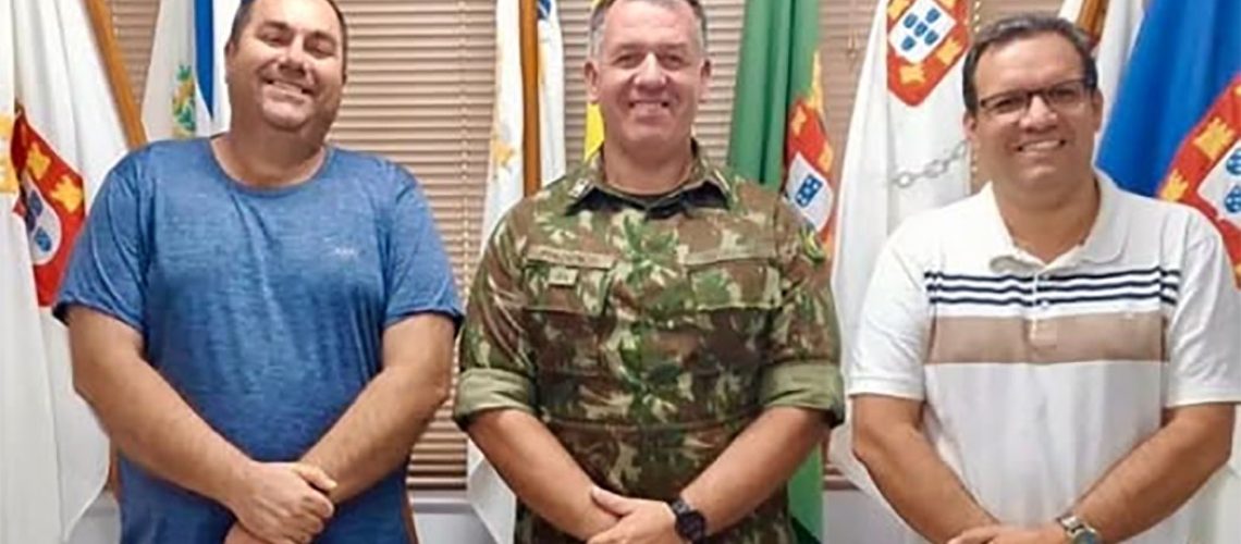 Prefeito de Herval d’ Oeste visita Tiro de Guerra em Joaçaba