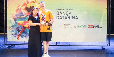 Professor de Dança do Colégio Marista de Joaçaba é premiado no Festival Escolar Dança Catarina