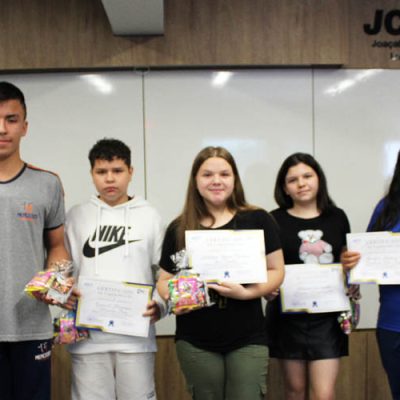 Através do Projeto Rico da JCI, jovens aprendem técnicas para alcançar a independência financeira