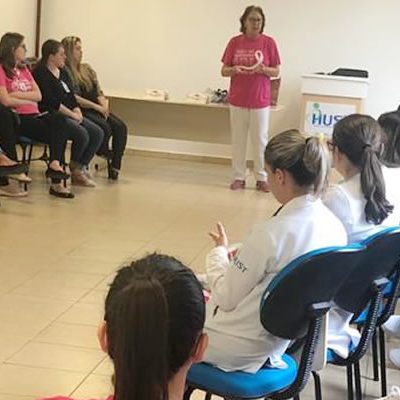 Palestra foi ministrada pela Rede Feminina de Combate ao Câncer (RFCC) de Joaçaba/Foto: Assessoria de Imprensa