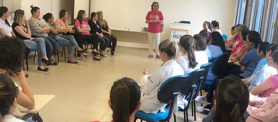 Palestra foi ministrada pela Rede Feminina de Combate ao Câncer (RFCC) de Joaçaba/Foto: Assessoria de Imprensa