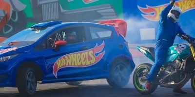 Primeira atração permanente da Hot Wheels em grande escala na América do Sul soma mais de 400 shows em um ano