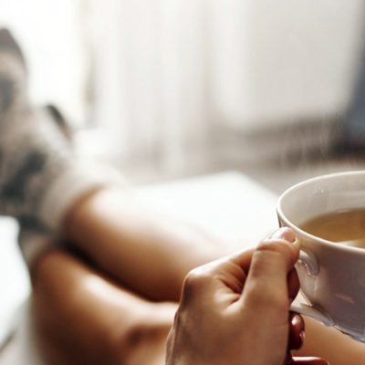 5 chás que ajudam a relaxar
